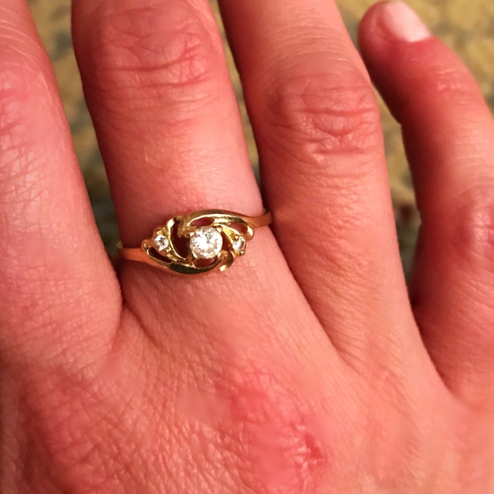 10K gold diamond ring